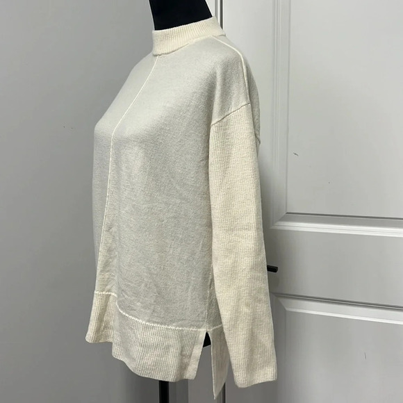 Talbots Pure Marino Wool Ivory oversized Long Sleeve Cowl Neck Sweater size Med - Picture 4 of 7